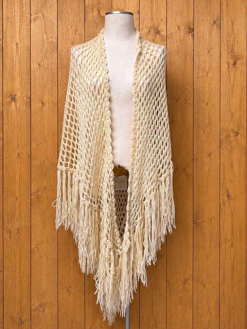 OS Cream Neutral Open Knit Crochet Fringe Oversized Shawl Boho Coastal - Picture 2 of 5